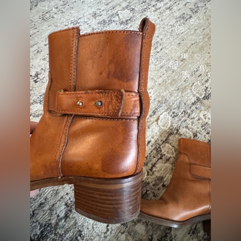 J Crew Parker cognac leather classic brown low heel ankle boots size 6 - Picture 5 of 13